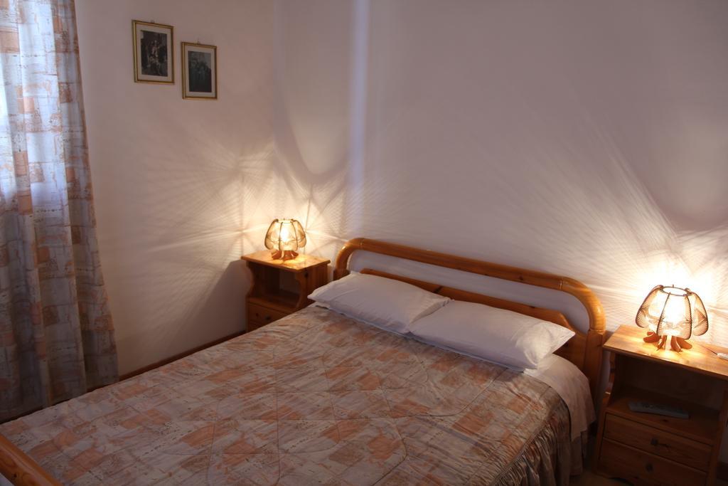 Apartamento Circe Pansion Lixouri Habitación foto