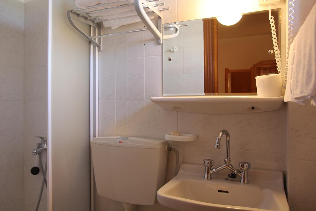 Apartamento Circe Pansion Lixouri Habitación foto