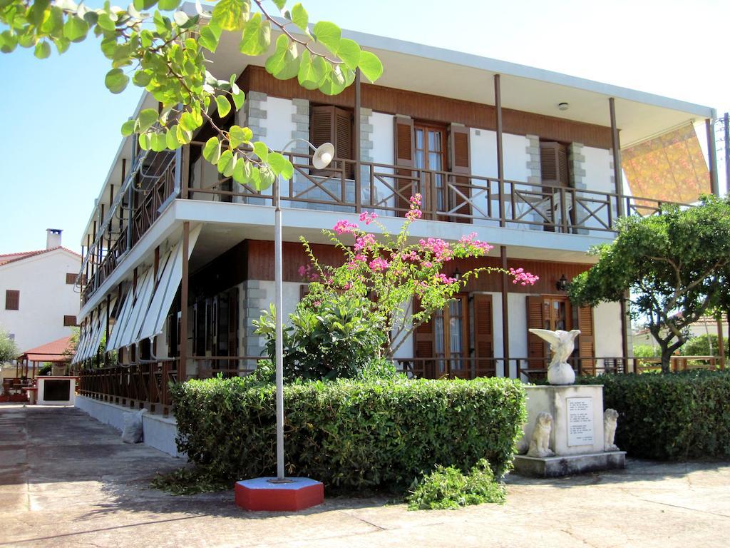 Apartamento Circe Pansion Lixouri Exterior foto
