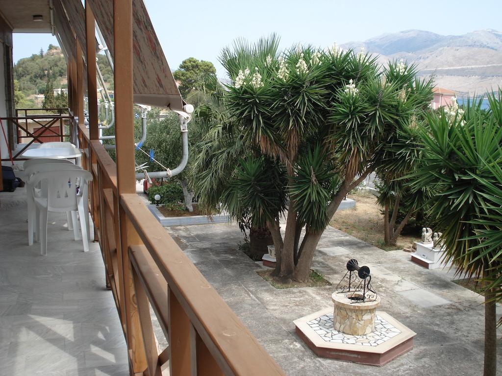 Apartamento Circe Pansion Lixouri Exterior foto